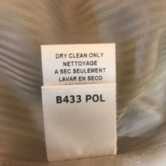 BCBGMAXAZRIA Two Button Blazer - Picture 8 of 8